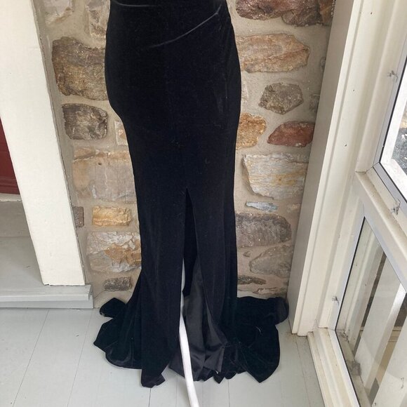 NWT Jovani Open Back Velvet High Slit Maxi Trumpet Gown Dress Women’s 4 - Picture 9 of 13